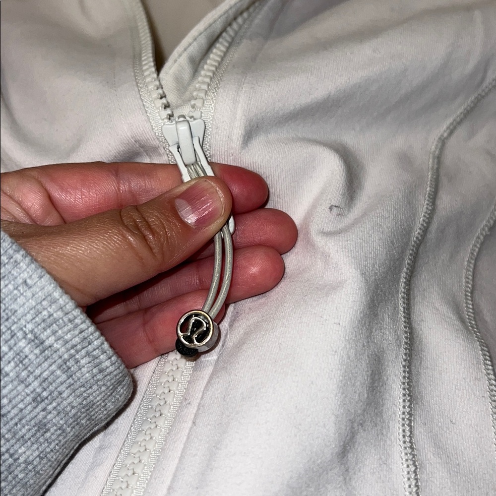lululemon athletica Women's Cream Jacket - Picture 4 of 4